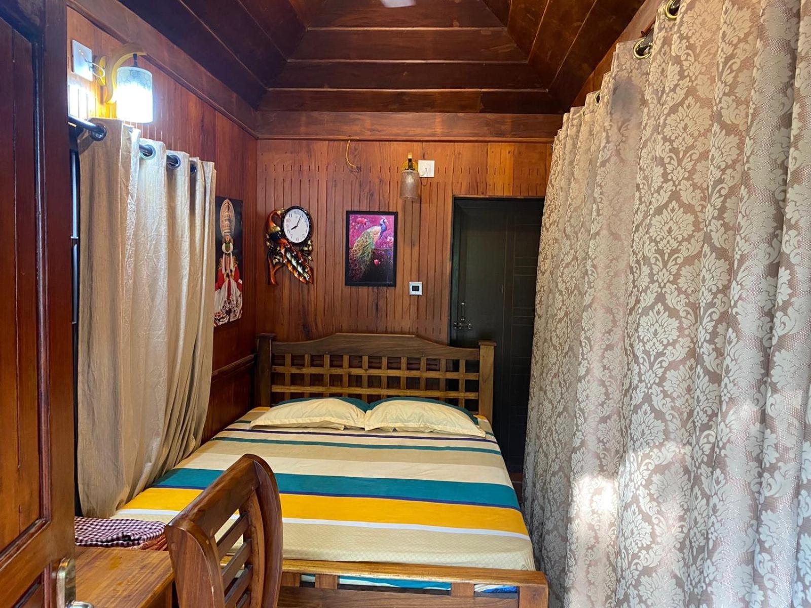 Mayoorapanjaram Neyyattinkara Exteriér fotografie